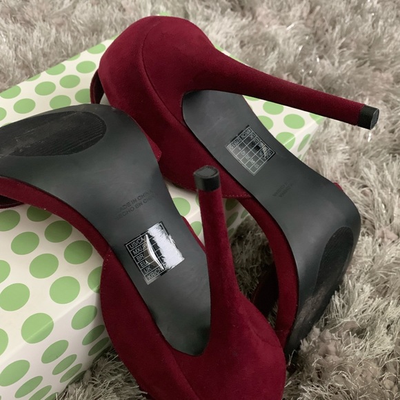 Burgundy ankle strap heels - Picture 5 of 6